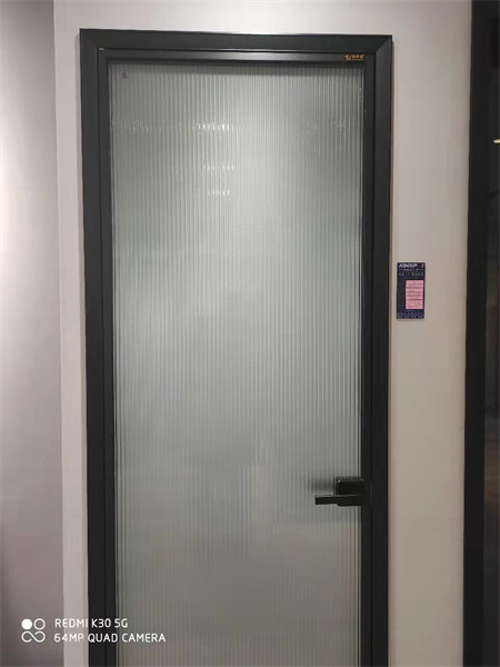 门